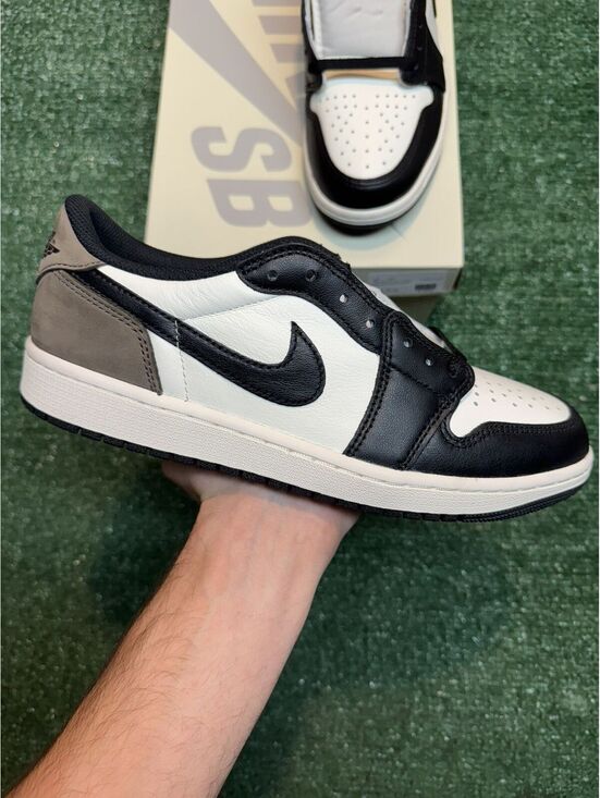 Nike Other - Jordan Retro 1 Mocha Low Size 9